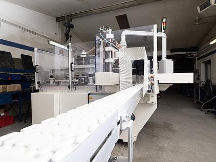 Transportband an der Verpackungsmaschine UMPP-14 von ULF-tec