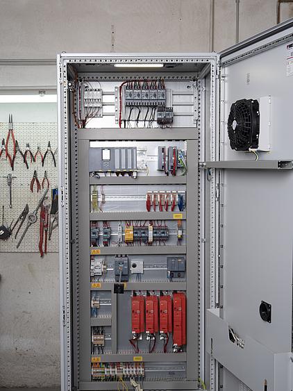 Elteltronikschrank der Verpackungsmaschine UMPP-14 von ULF-tec